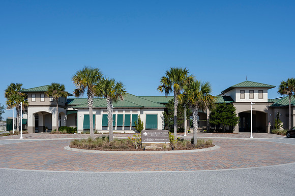Club House & Restaurant