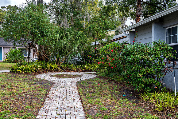 Front Left Walkway