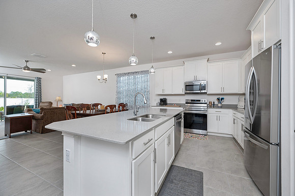 Kitchen 4