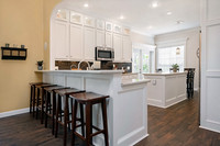 Kitchen Breakfast Bar