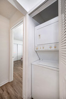 LAUNDRY CLOSET
