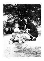 Avis - Howard's Wife and Lyle